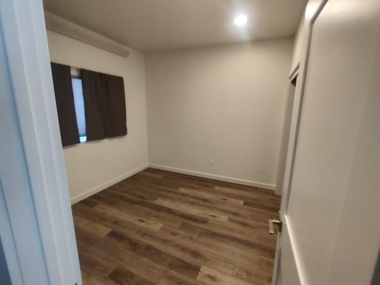402 North River Street - Photo 3 of 9