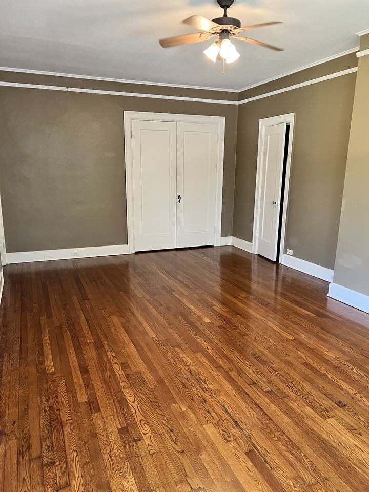 Windsor Court Apts. 804 North 9th Street - Photo 2 of 10