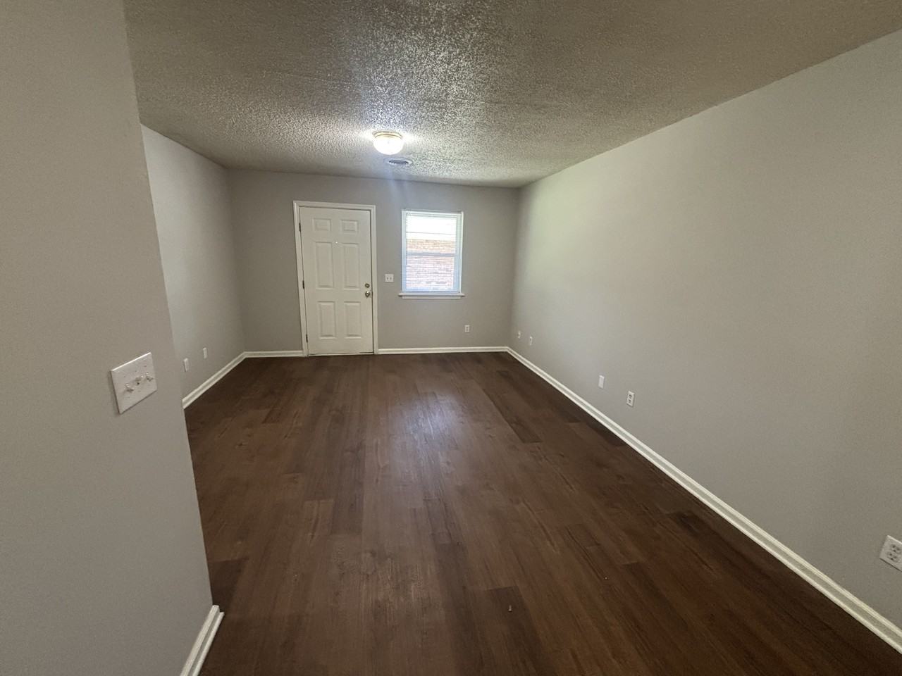 155 North Franklin Drive - Photo 2 of 11