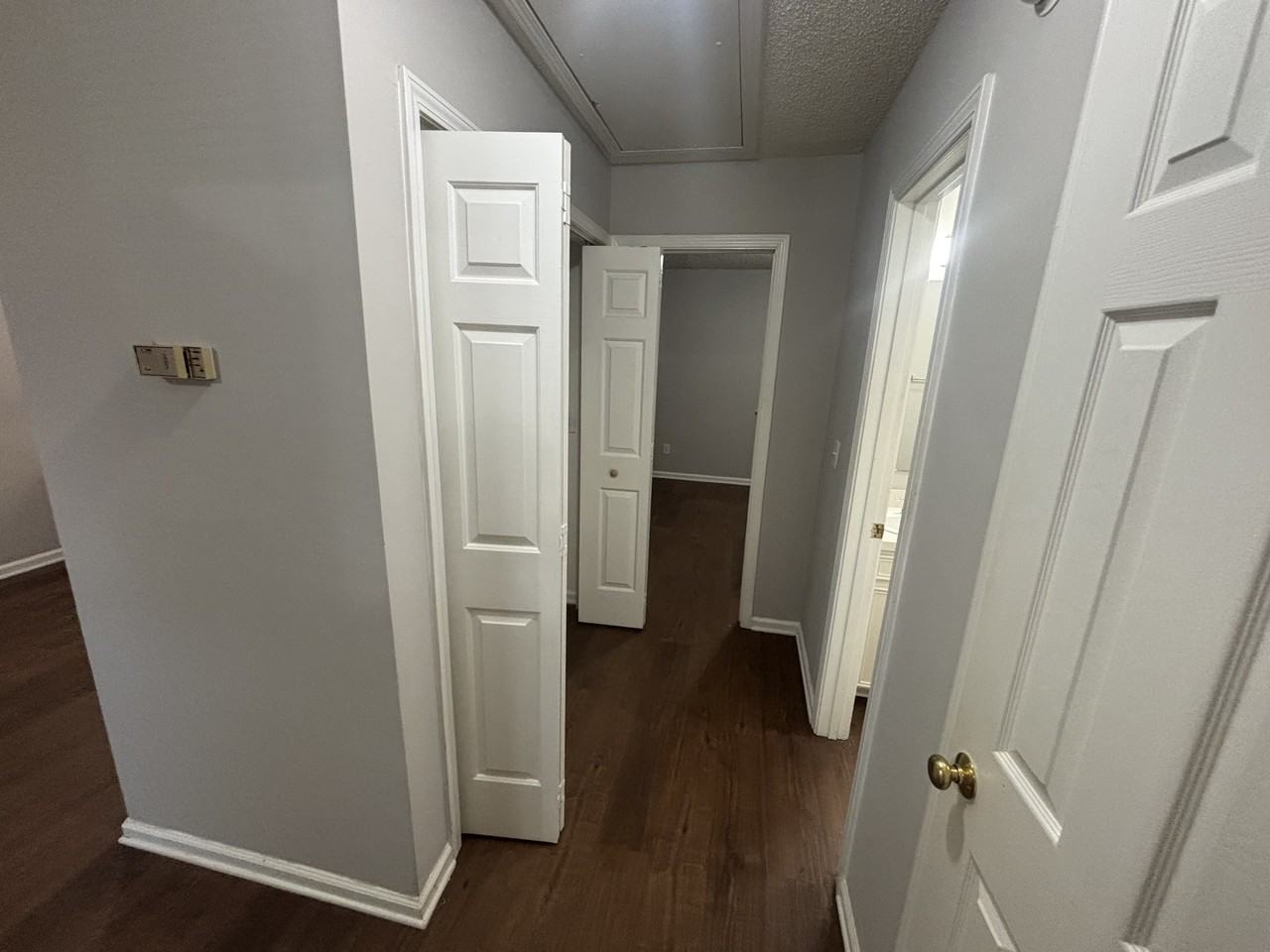 155 North Franklin Drive - Photo 4 of 11