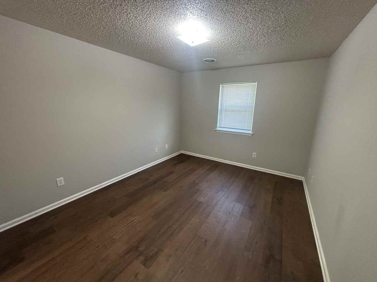 155 North Franklin Drive - Photo 5 of 11