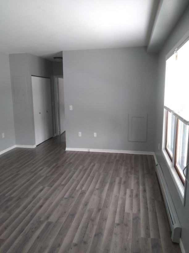 201 E 3rd St - Maple Manor Apts - Photo 5 of 19
