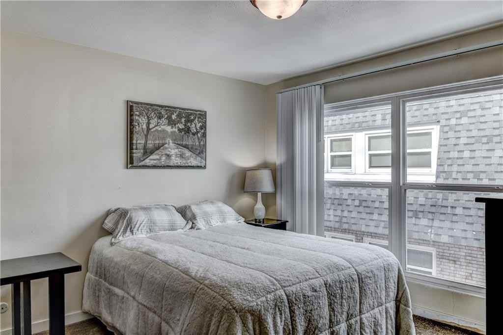 2713 Thomas Drive - Photo 5 of 11