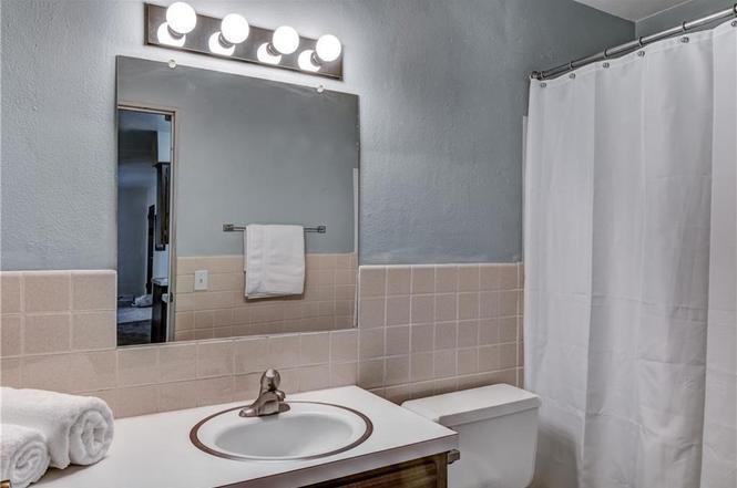 2713 Thomas Drive - Photo 6 of 11