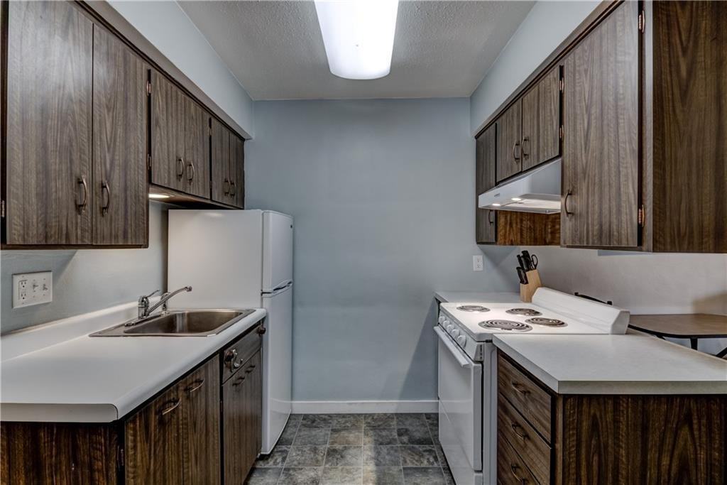 2713 Thomas Drive - Photo 7 of 11
