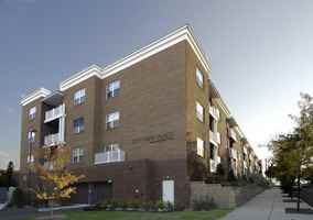 featured image of 1000 Bainbridge St