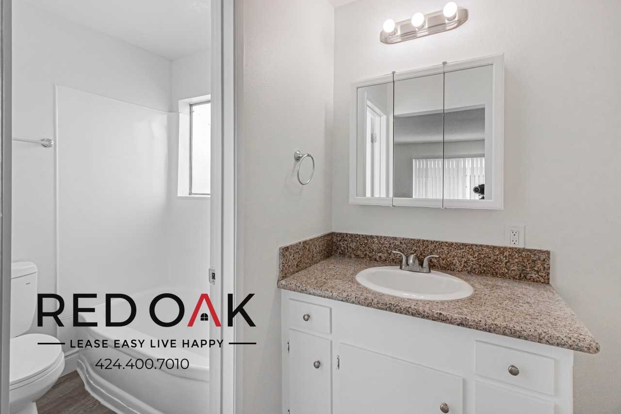7466 Rosemead Blvd - Photo 4 of 10