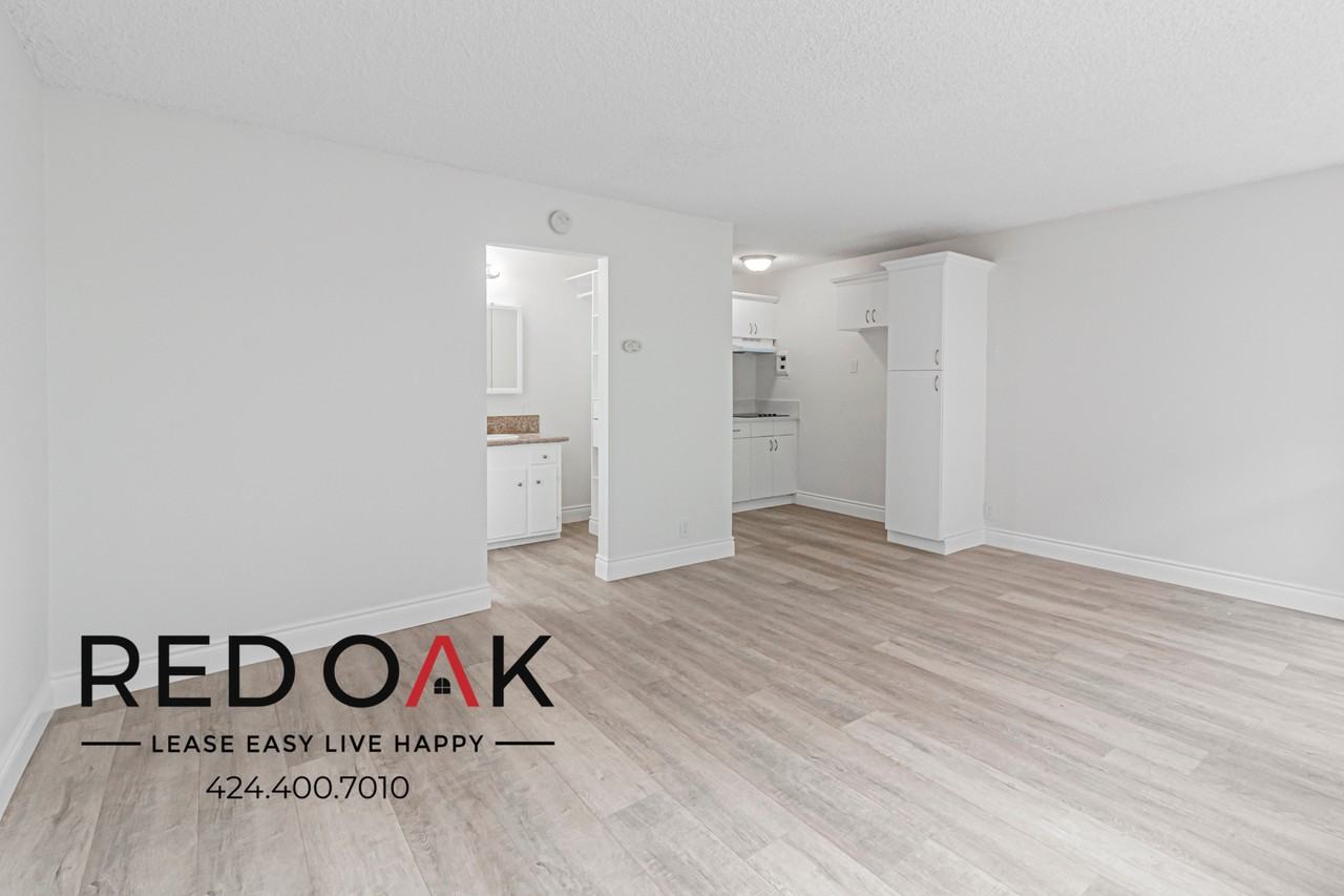 7466 Rosemead Blvd - Photo 5 of 10