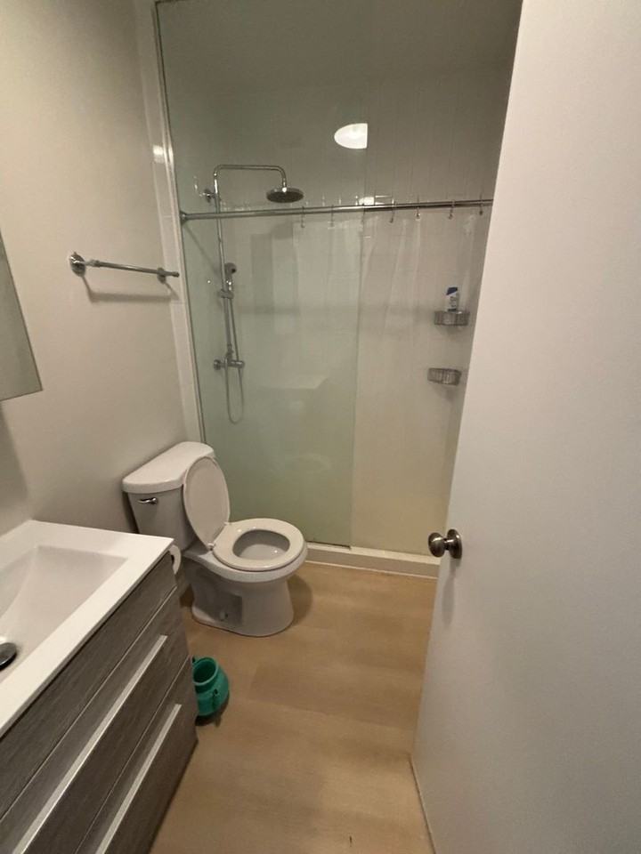 5051 N Kenmore Ave - Photo 2 of 11
