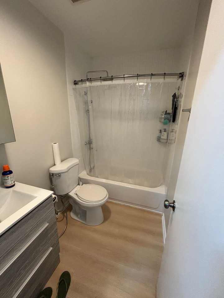 5051 N Kenmore Ave - Photo 5 of 11