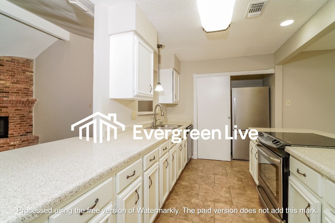4917 Crestwood Dr - Photo 5 of 15