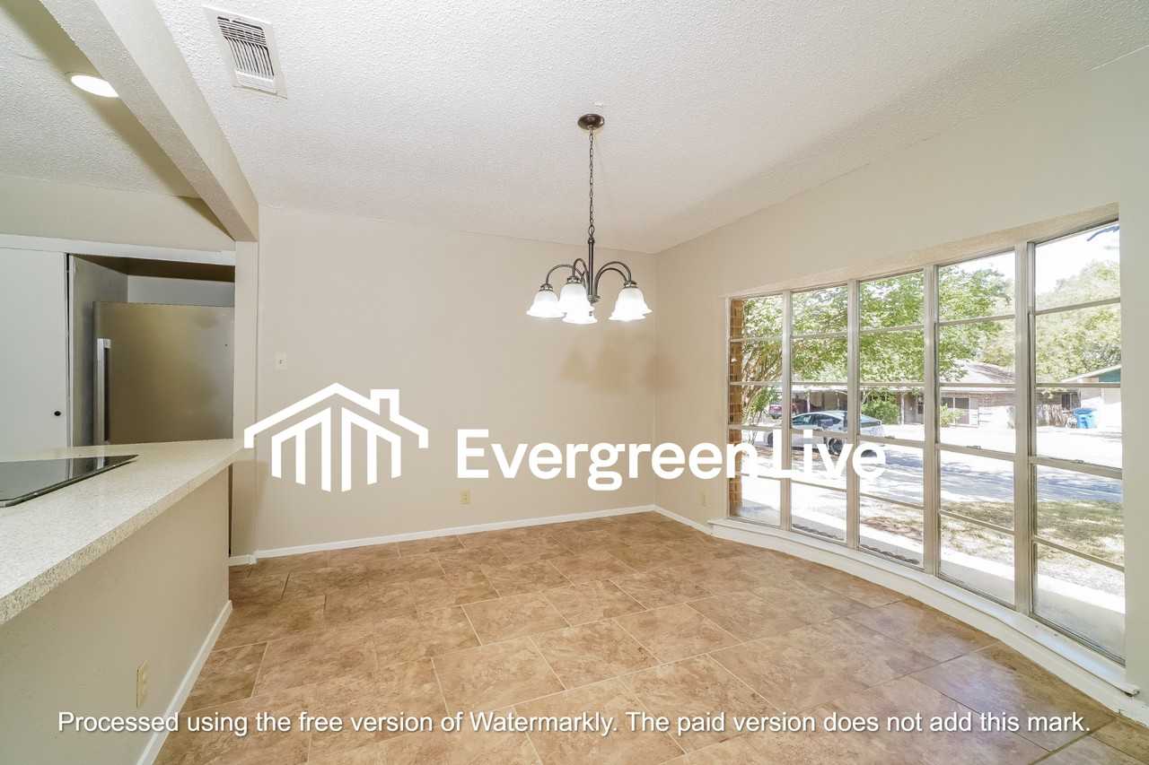 4917 Crestwood Dr - Photo 7 of 15