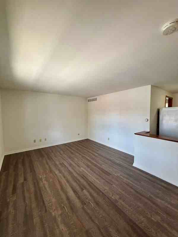 50 School St ##7 - Photo 2 of 9