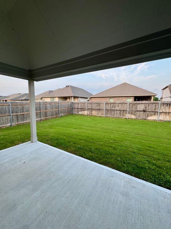 6325 Fulton Dr - Photo 4 of 18