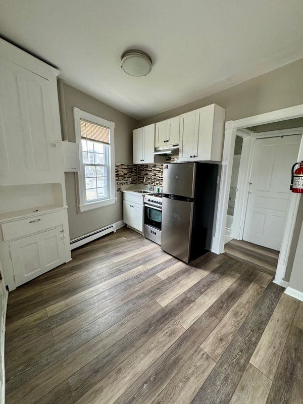 325 Atlantic Ave ##3 - Photo 4 of 12