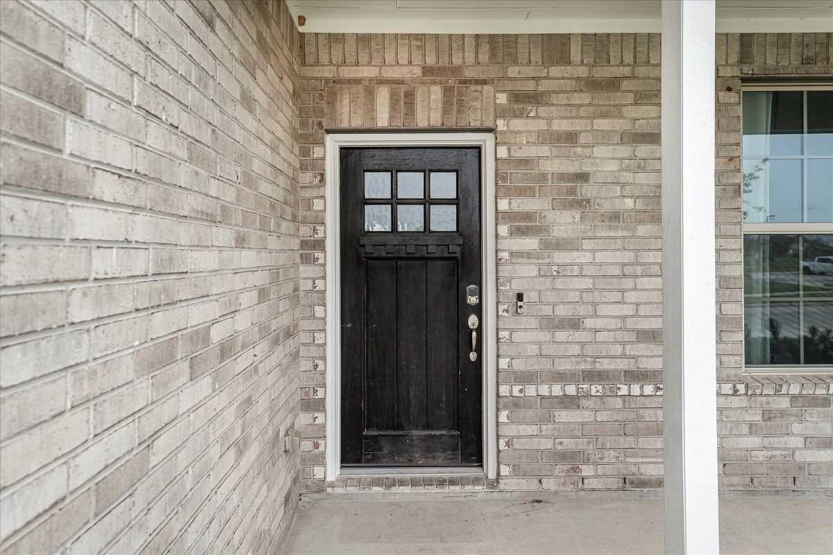 5806 Aurora Greens Ln - Photo 3 of 50