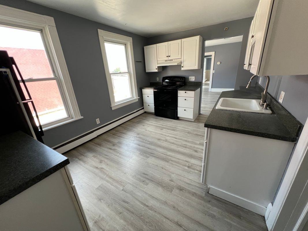 761 Main St ##3e - Photo 3 of 6