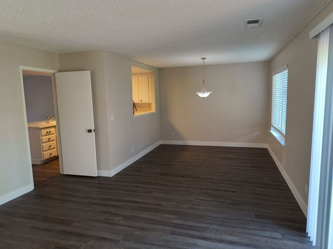 6805 Castillo Ct - Photo 7 of 38