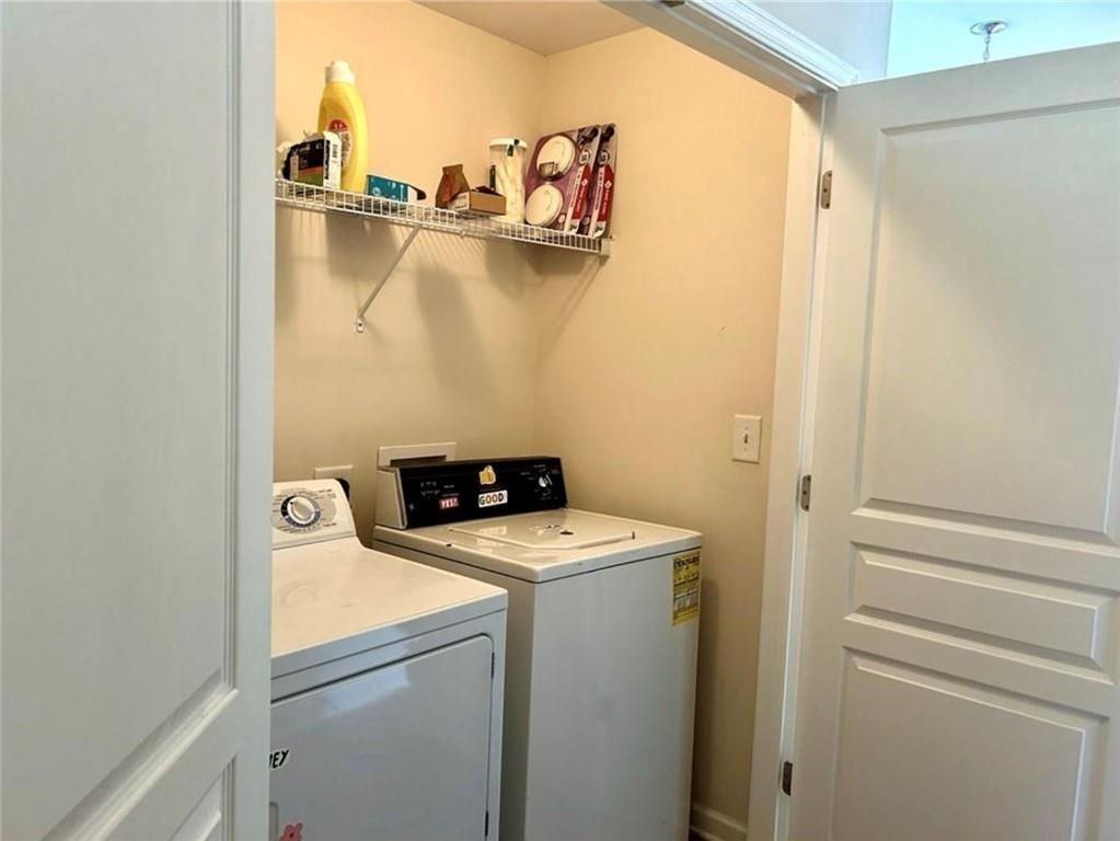 220 Stone Park Dr - Photo 5 of 34