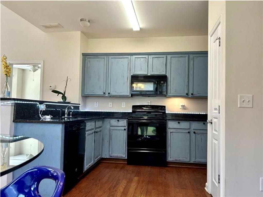 220 Stone Park Dr - Photo 6 of 34