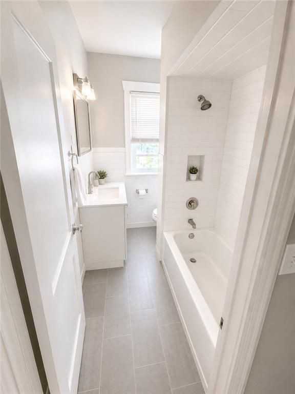 422 Pawtucket Ave ##11 - Photo 2 of 8