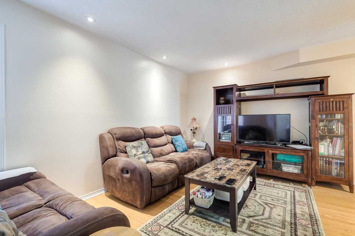 2555 Thomas St #107 - Photo 3 of 36
