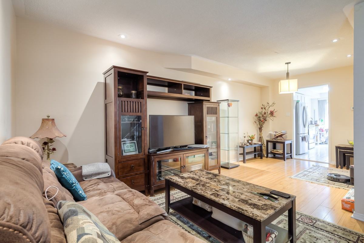 2555 Thomas St #107 - Photo 5 of 36