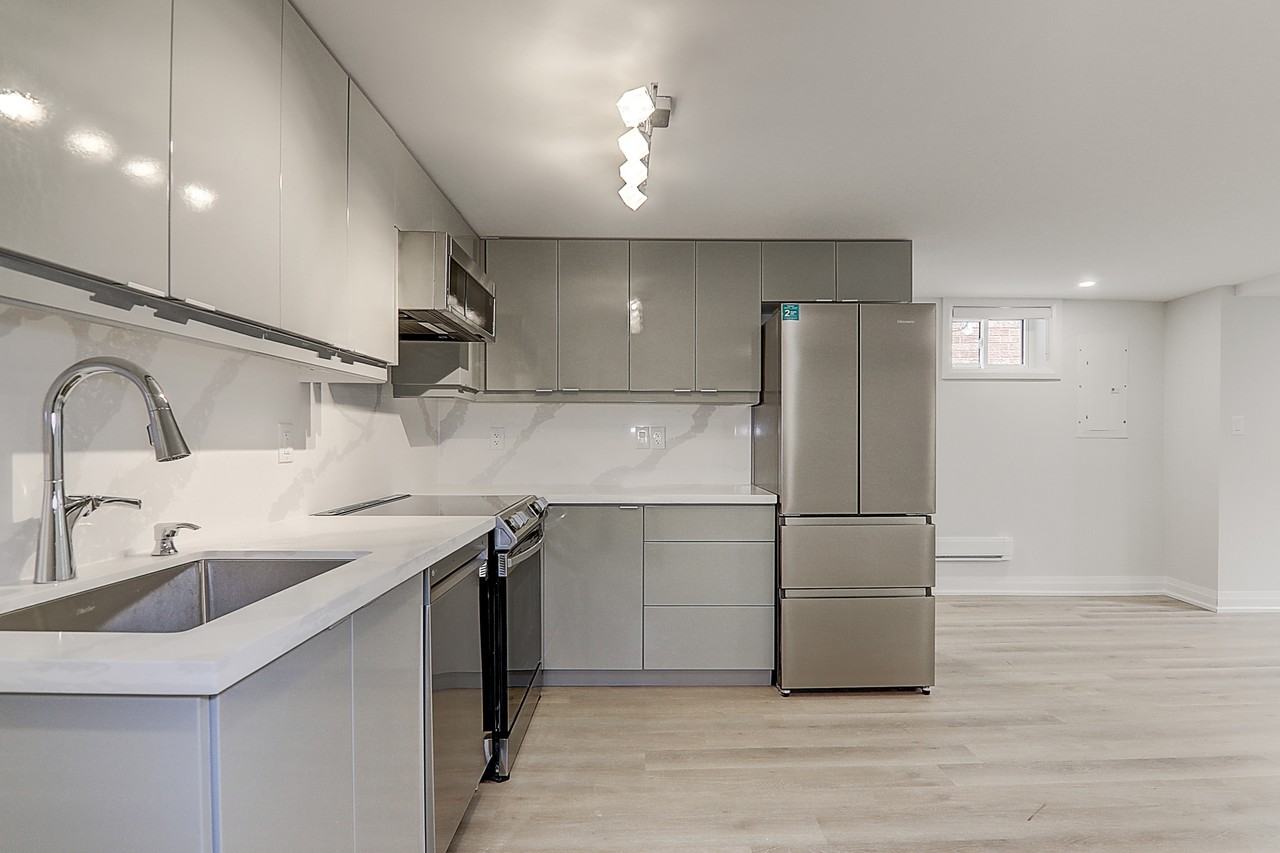 115 Livingstone Ave - Photo 3 of 23