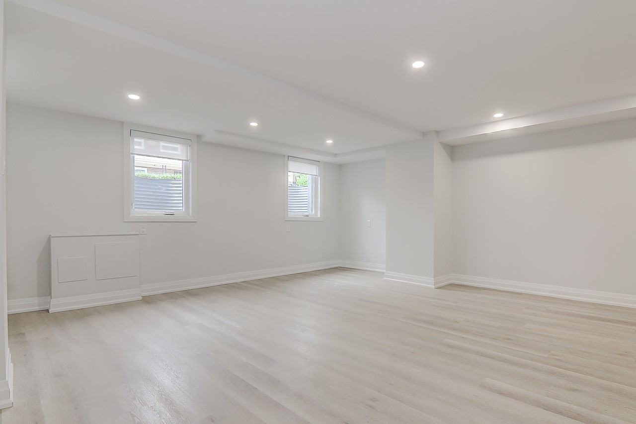 115 Livingstone Ave - Photo 5 of 23