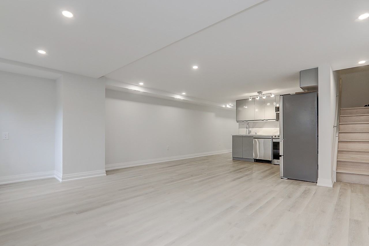 115 Livingstone Ave - Photo 7 of 23