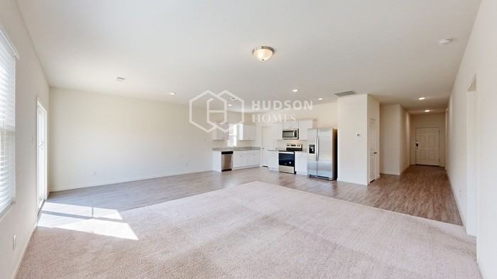 744 Devonshire Dr - Photo 7 of 37