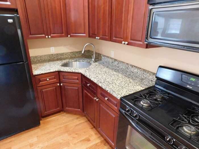 305 Milburn Ave #5 - Photo 2 of 13