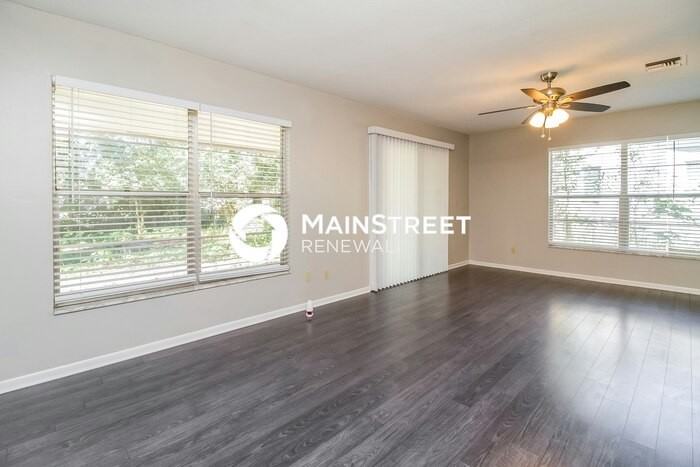 738 Preble Ave - Photo 4 of 16