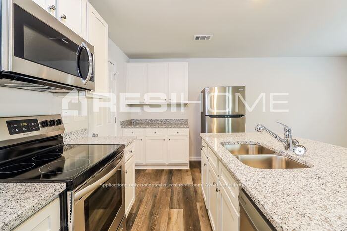 45 Windy Ct - Photo 2 of 24