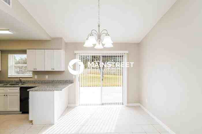 106 Cranfield Ct - Photo 3 of 16