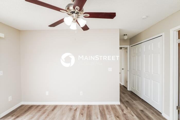 106 Cranfield Ct - Photo 4 of 16