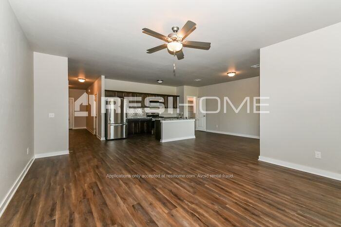 14312 Peach Tree Dr - Photo 5 of 21