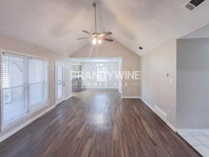 7120 La Casa Dr - Photo 3 of 24