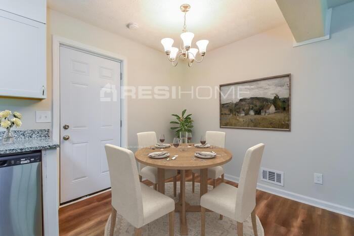 113 Clifford Ct - Photo 4 of 19