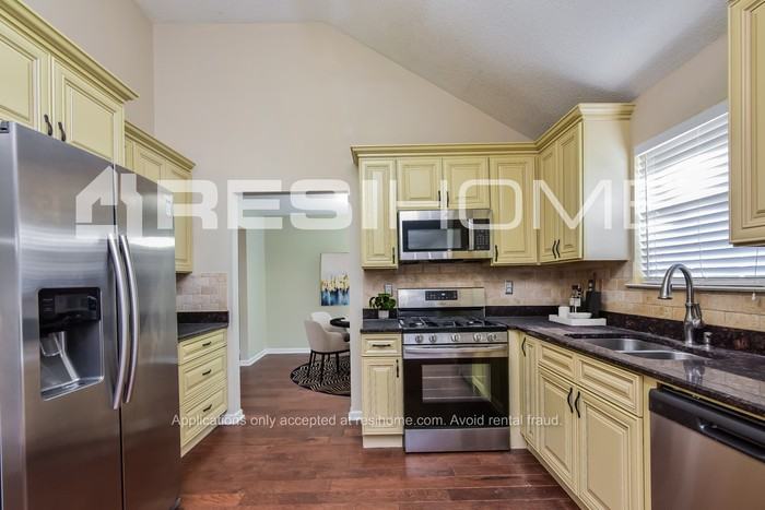 3395 Spring Mesa Dr - Photo 2 of 19