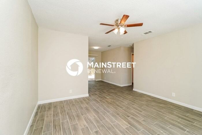 7331 Glen Hts - Photo 4 of 16