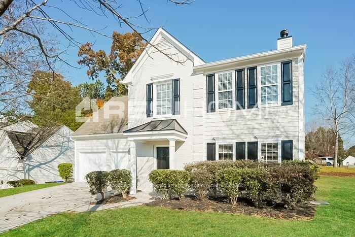 8761 Valley Lakes Ct - Photo 2 of 21