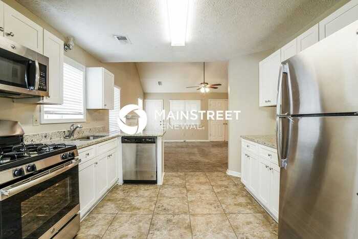 1260 Iron Gate Blvd - Photo 5 of 17