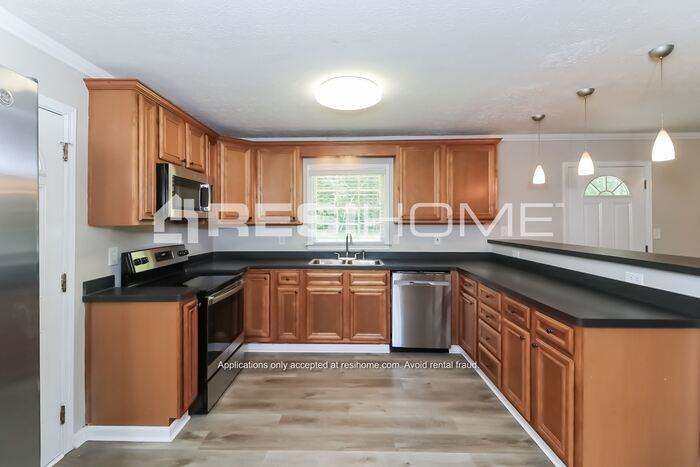 2141 Sandalwood Ln Sw - Photo 2 of 20