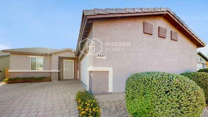 8107 S 5th Ave - Photo 3 of 26