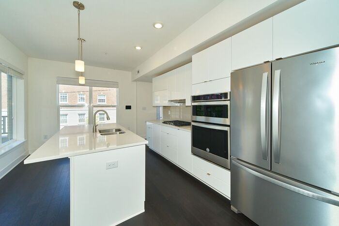 613 Fort Wayne Ave - Photo 5 of 19