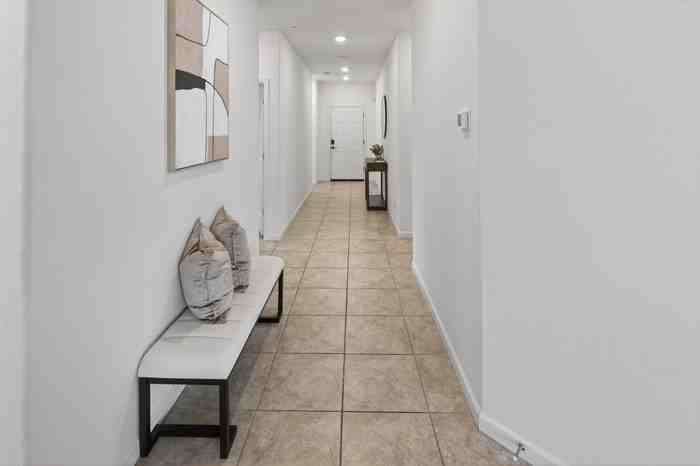 2520 Provincetown Way - Photo 5 of 44