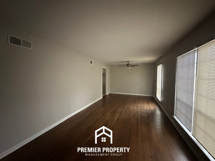3248 Bluemont Dr - Photo 2 of 20