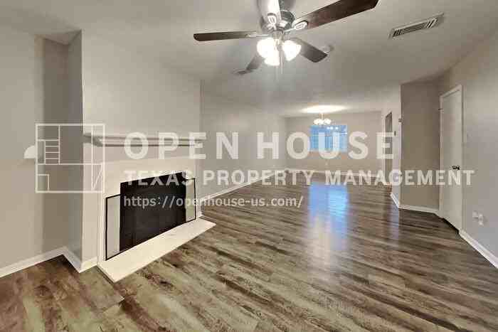 18206 Gravenhurst Ln - Photo 4 of 21