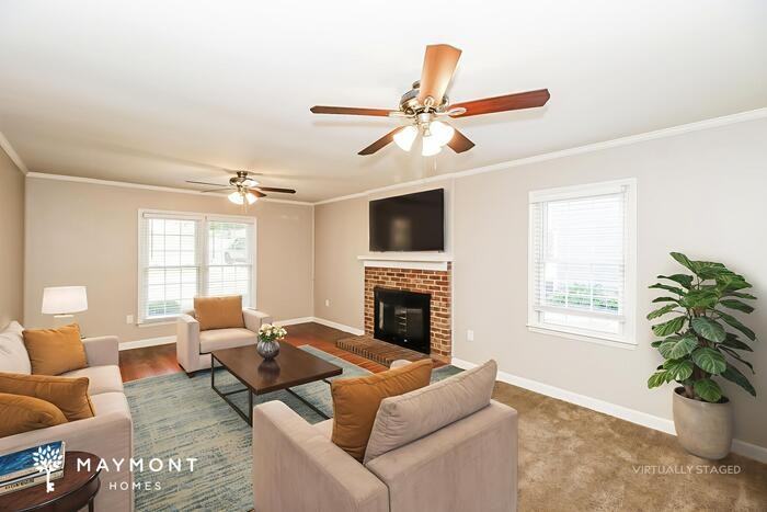1139 Bloom Wood Ln - Photo 6 of 16